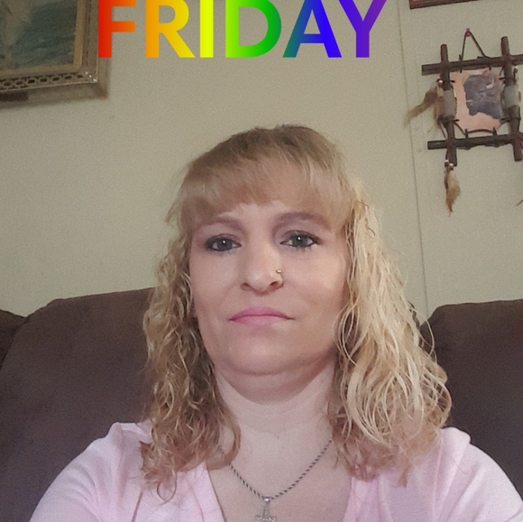 Meet your Posher, Kathy - Picture 2 of 2